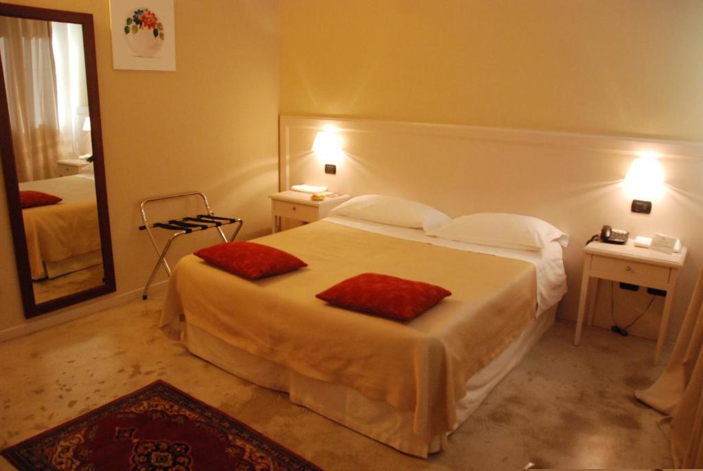 Albergo Della Ceramica Villanova Mondovì Εξωτερικό φωτογραφία