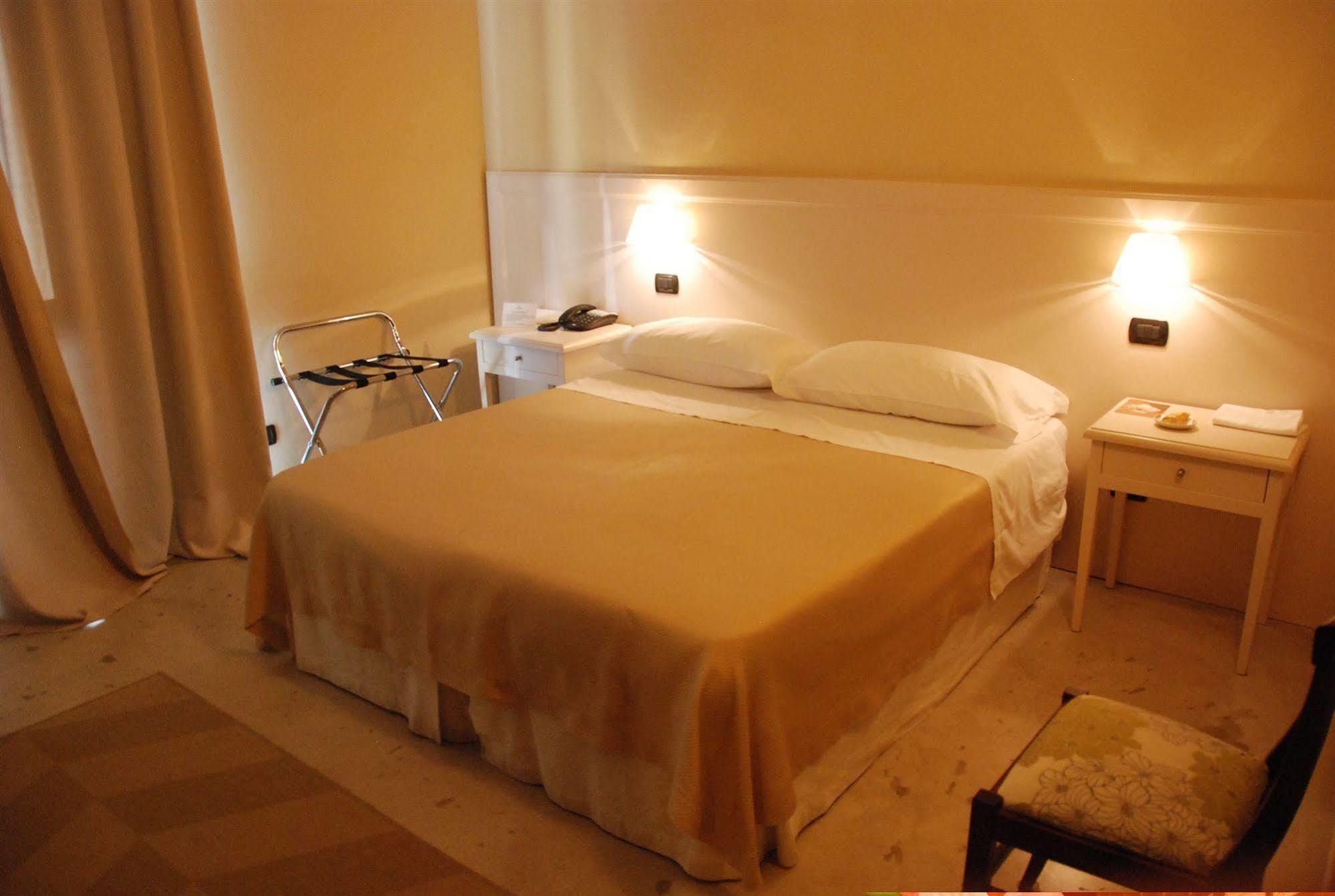 Albergo Della Ceramica Villanova Mondovì Εξωτερικό φωτογραφία